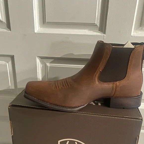 Ariat Men’s Boots Booker ultra square toe EE Wide - Picture 3 of 4